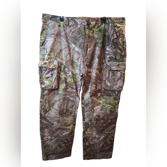 GAME WINNER Green and Brown Cargo Pants with Camouflage Pattern - Picture 1 of 12